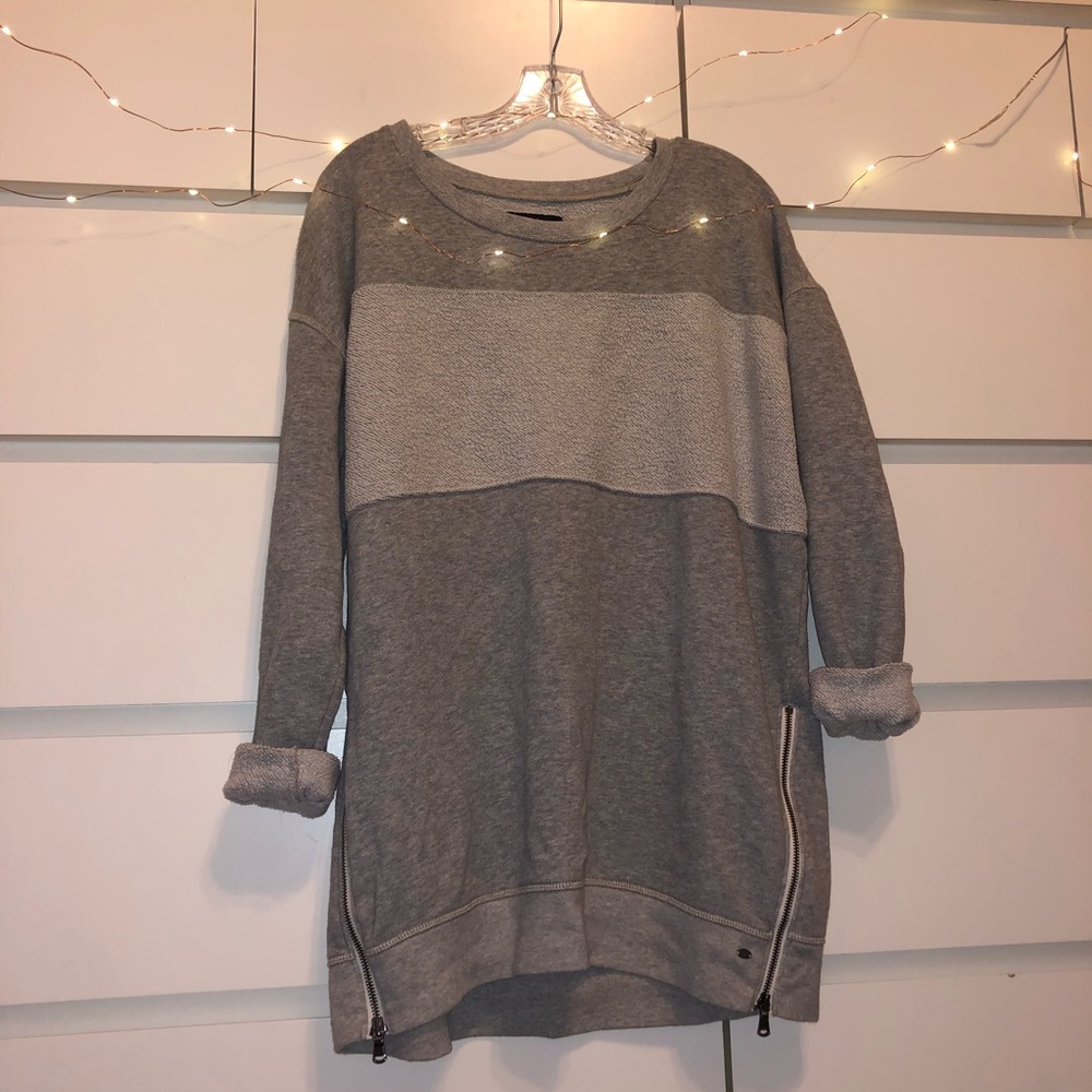 Gray sweater